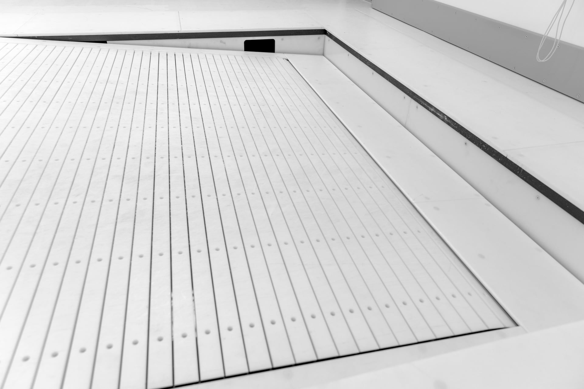 Pro clubs & senior teams: hockey players training on the HST hockey skating treadmill